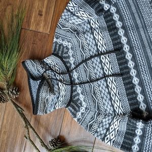 Worn Once Krimson Klover -Title Nine Pullover Sweater- Black, Gray & White XS